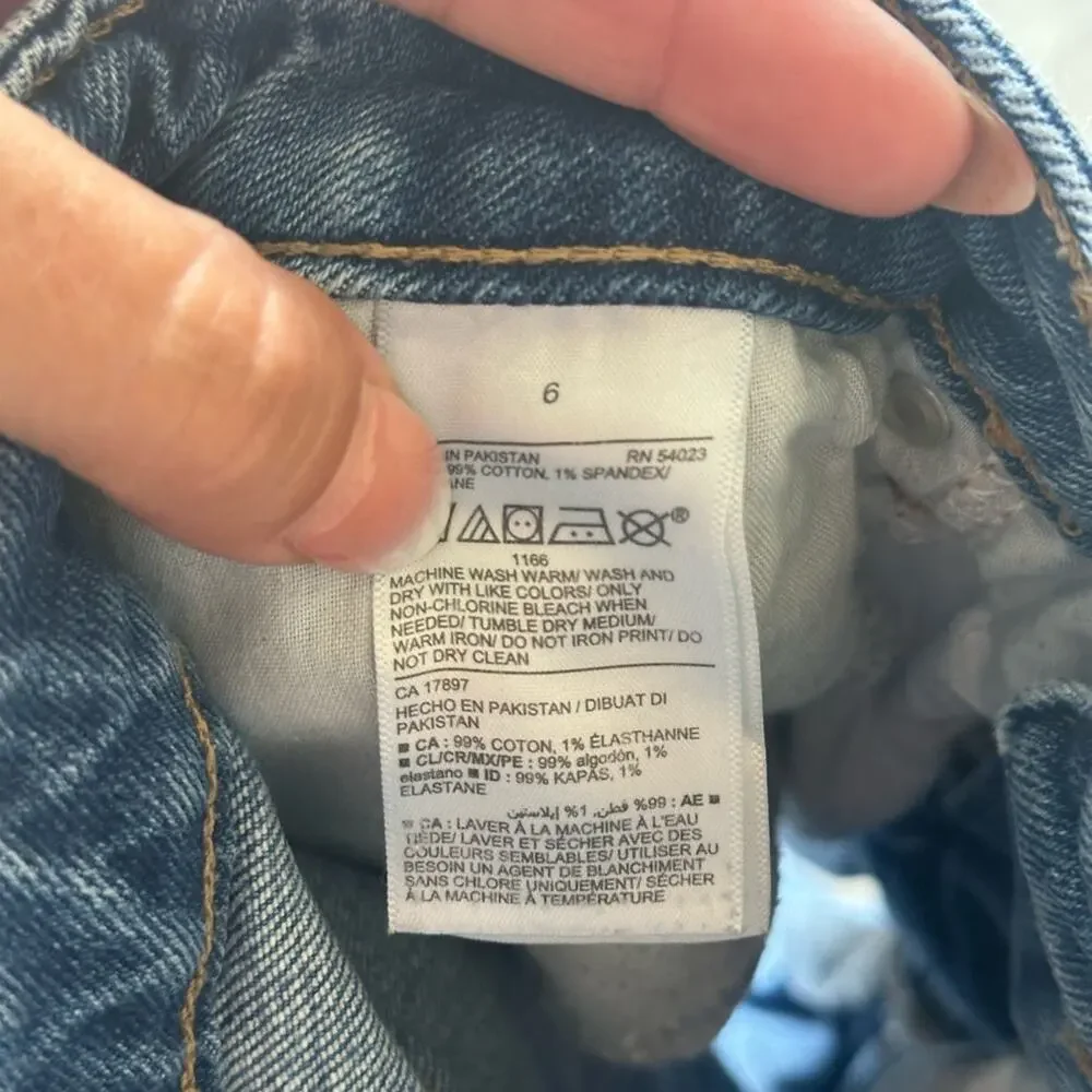 Old Navy OG High Rise Distressed Denim Jean Shorts Size 6
